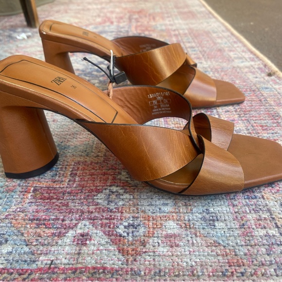 NWT ZARA block heel sleep on shoes in gorgeous cognac color - size 36 / 5.5 US - Picture 3 of 5
